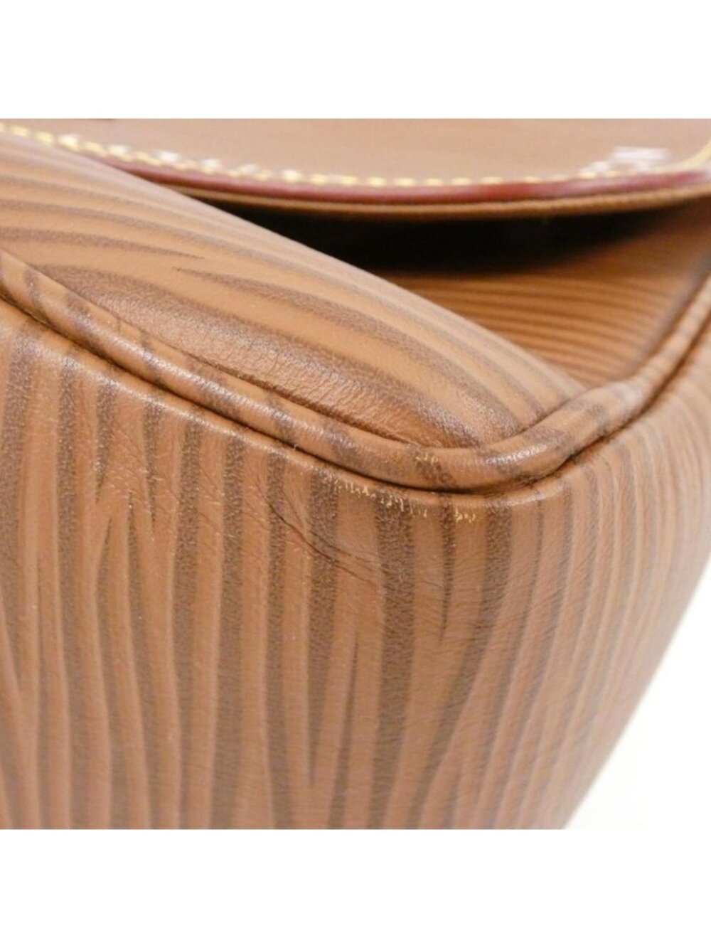 Louis Vuitton Epi XL Montsouris Shoulder Bag - Picture 3 of 8